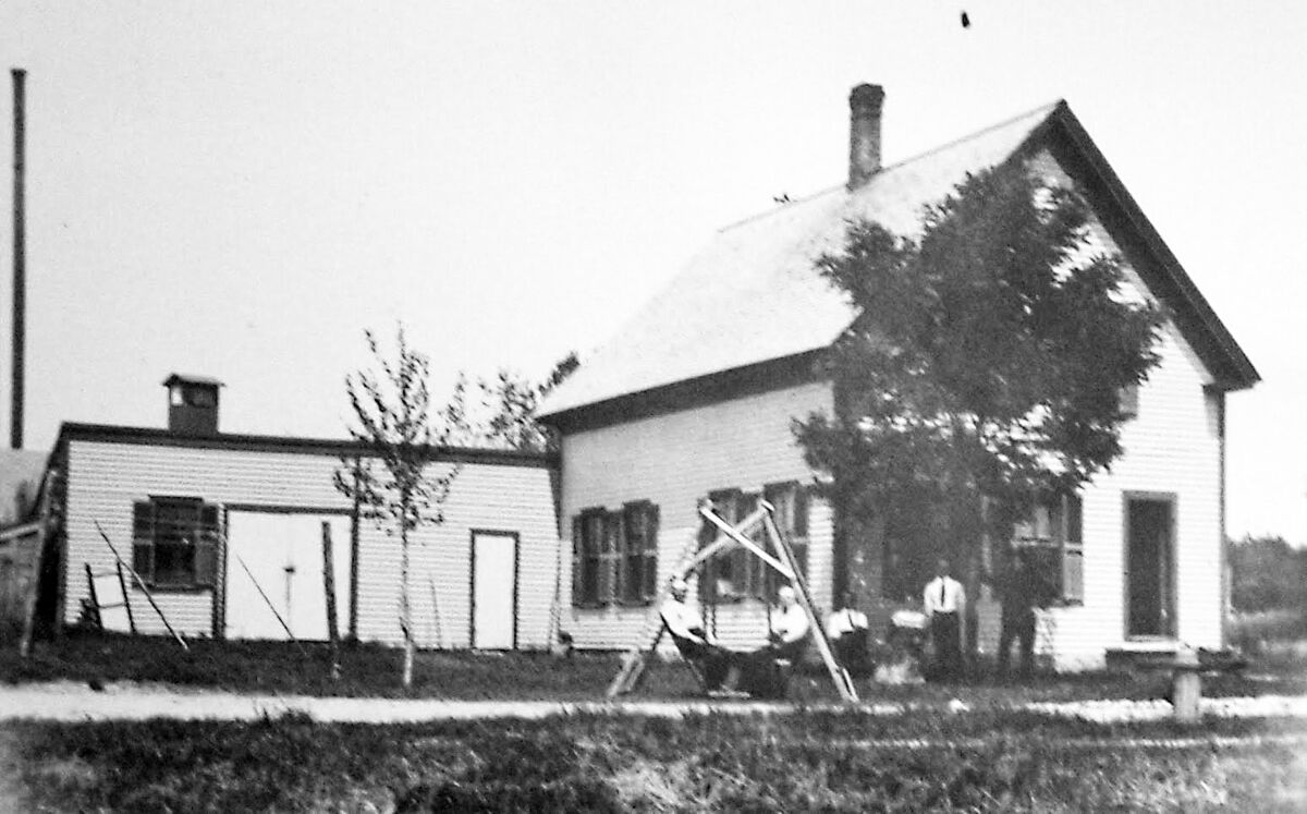 Then & Now: Sunday leisure in a working-class town